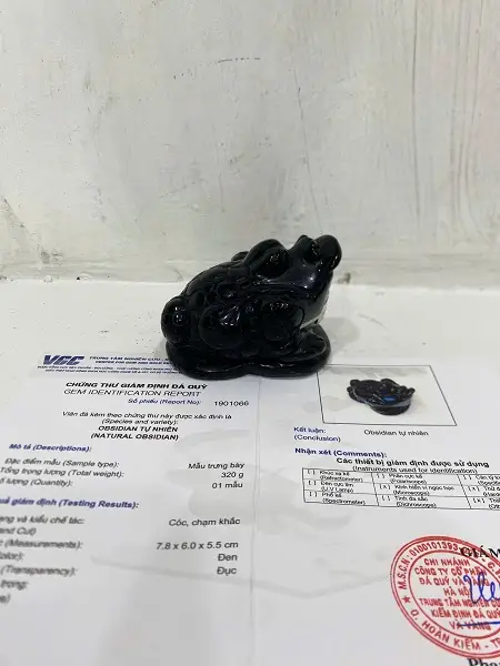 Thiềm Thừ Đá Núi Lửa Obsidian Đen Tự Nhiên Cao Cấp - 1901066