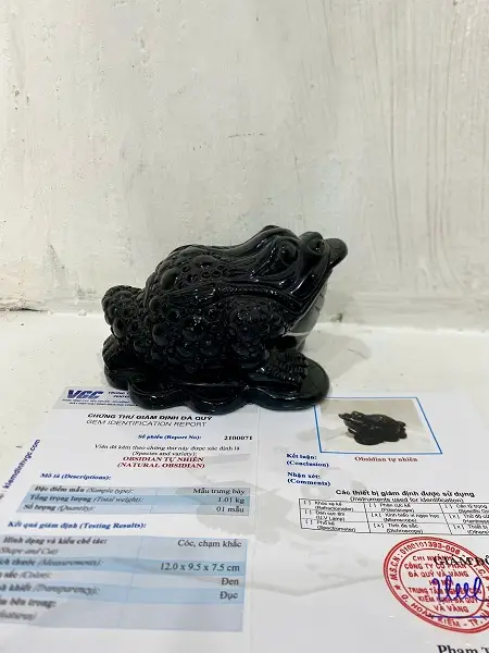 Thiềm Thừ Đá Núi Lửa Obsidian Đen Tự Nhiên Cao Cấp - 2100071