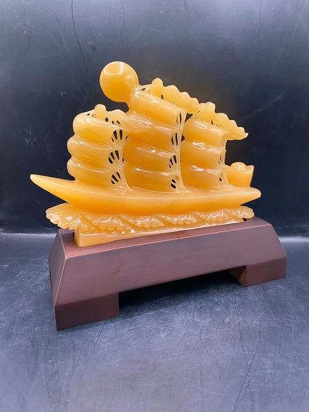 Thuyền Buồm Phong Thủy Ngọc Hoàng Long Tự Nhiên 21cm - TV4180