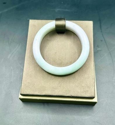 Vòng Tay Ngọc Phỉ Thúy Tự Nhiên Cao Cấp - 264704