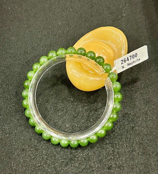 Vòng Đá Ngọc Bích Tự Nhiên Cao Cấp - 264700